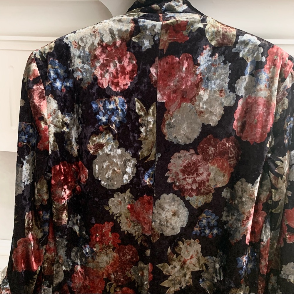 BCBG GENERATION BOHO FLORAL RUFFLE SLEEVES VELVET CARDIGAN BLAZER - Picture 9 of 16